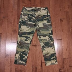 JCrew Women's Boyfriend Camo Pant Size 10